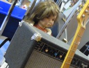 Tele girl manaquin cop